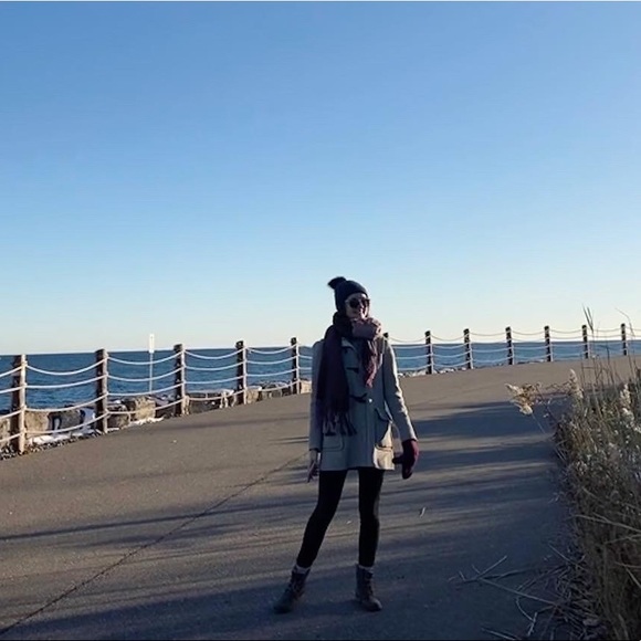 Meet your Posher, Victoria - Picture 1 of 1